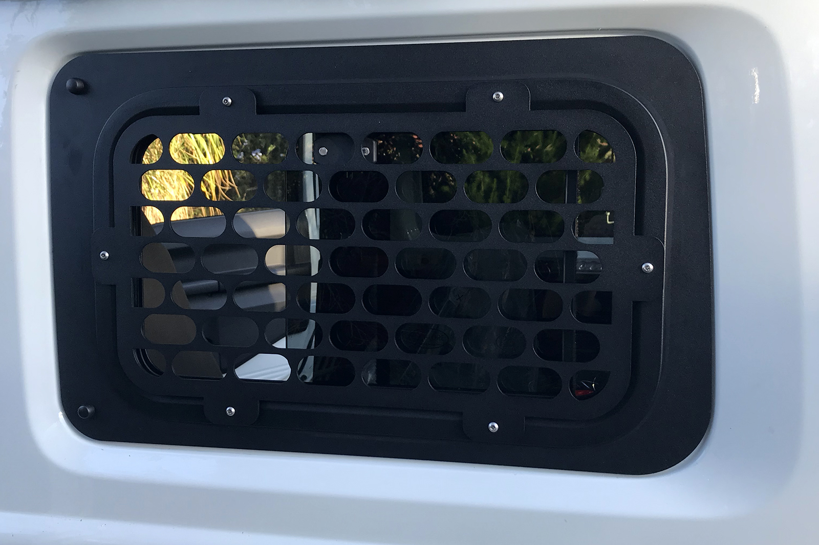 Explore Glazing sliding rear windows – TGR: Team Ghetto Racing